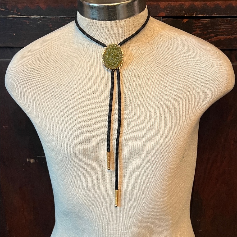 Bolo Tie Gold-tone with Peridot Stone Chips August B-Day Prosperity Healing Joy
